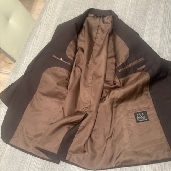 Men's Suit - Brown -  39R - Picture 2 of 8